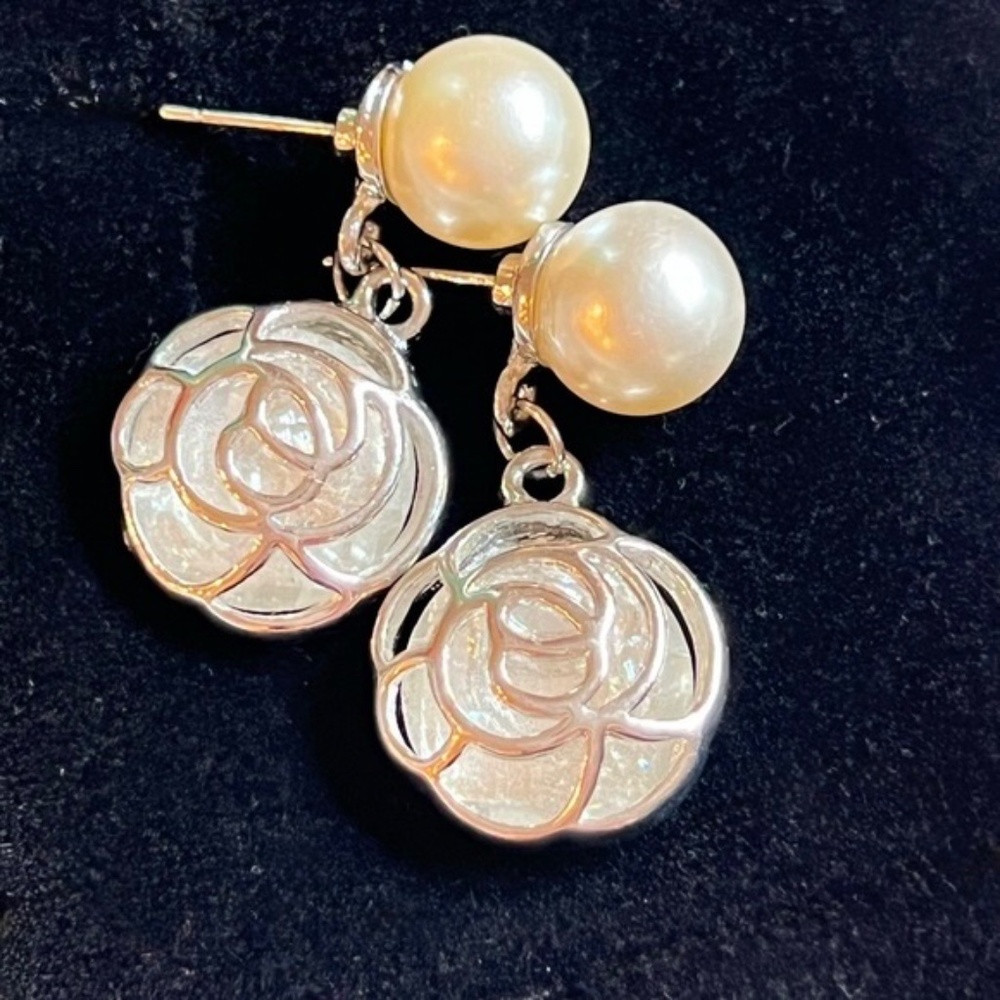 Pearl Designer look Earrings Translucent Dangle Camellia Flower Silver plate